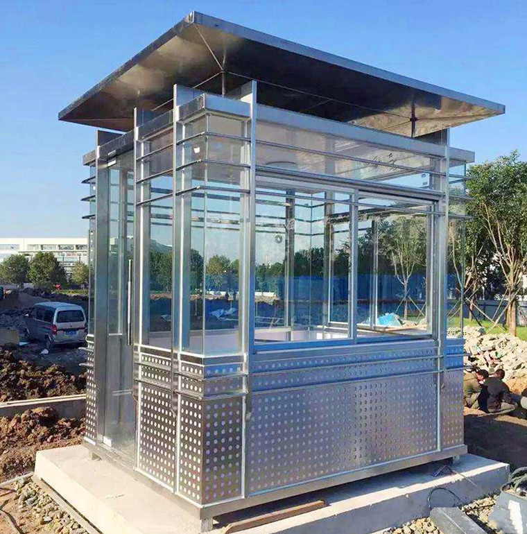 彩鋼板崗亭跟沒上色的不銹鋼崗亭有什么區別? 彩鋼板崗亭跟沒上色的不銹鋼崗亭有什么區別?