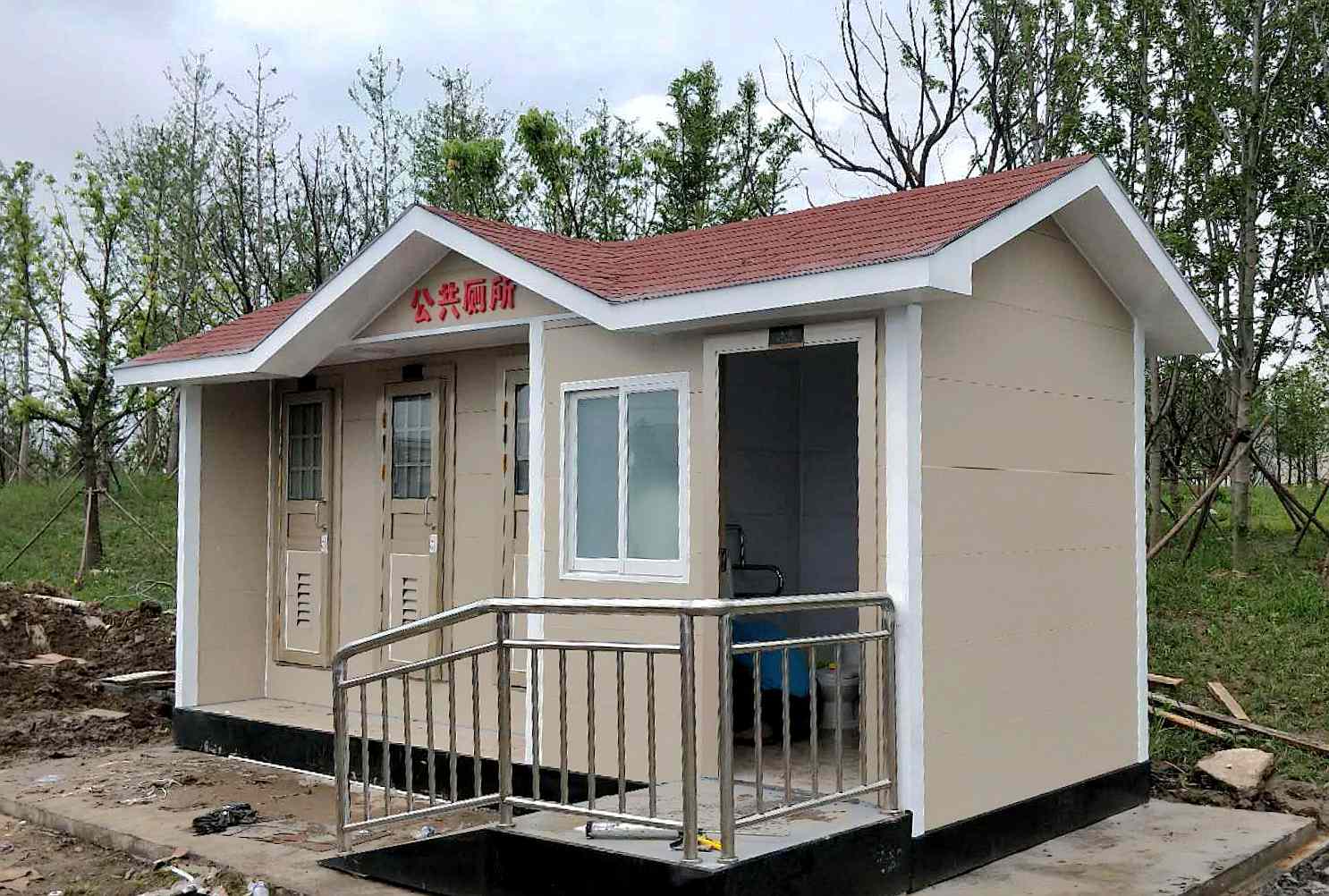 金屬雕花板環保移動廁所 金屬雕花板環保移動廁所